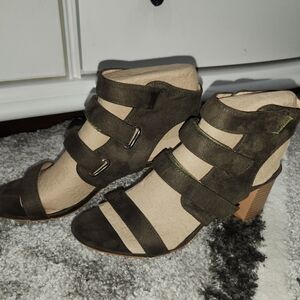 CAGED CUT-OUT FAUX SUEDE STRAPPY Olive and Beige Women's  Sandals